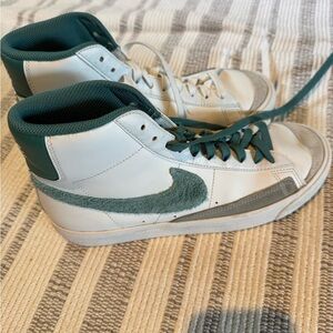 Nike White and Green Youth Sneakers